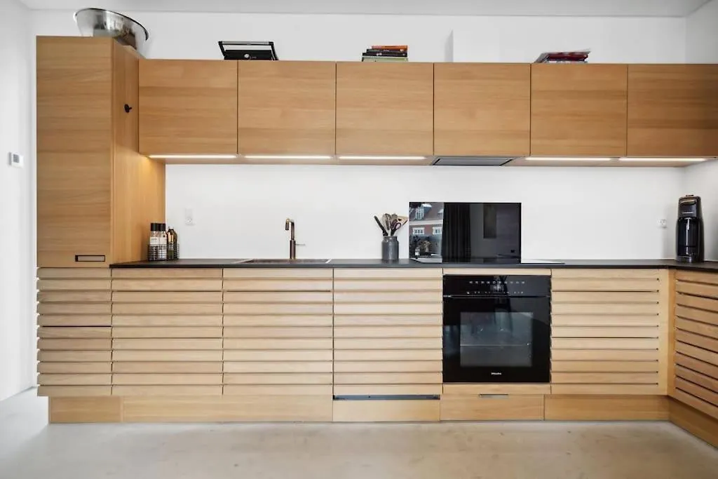Byhus Midt I Byen M Tagterrasse Appartement Århus